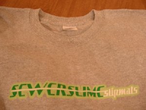 slipmatgraphicTEE-500